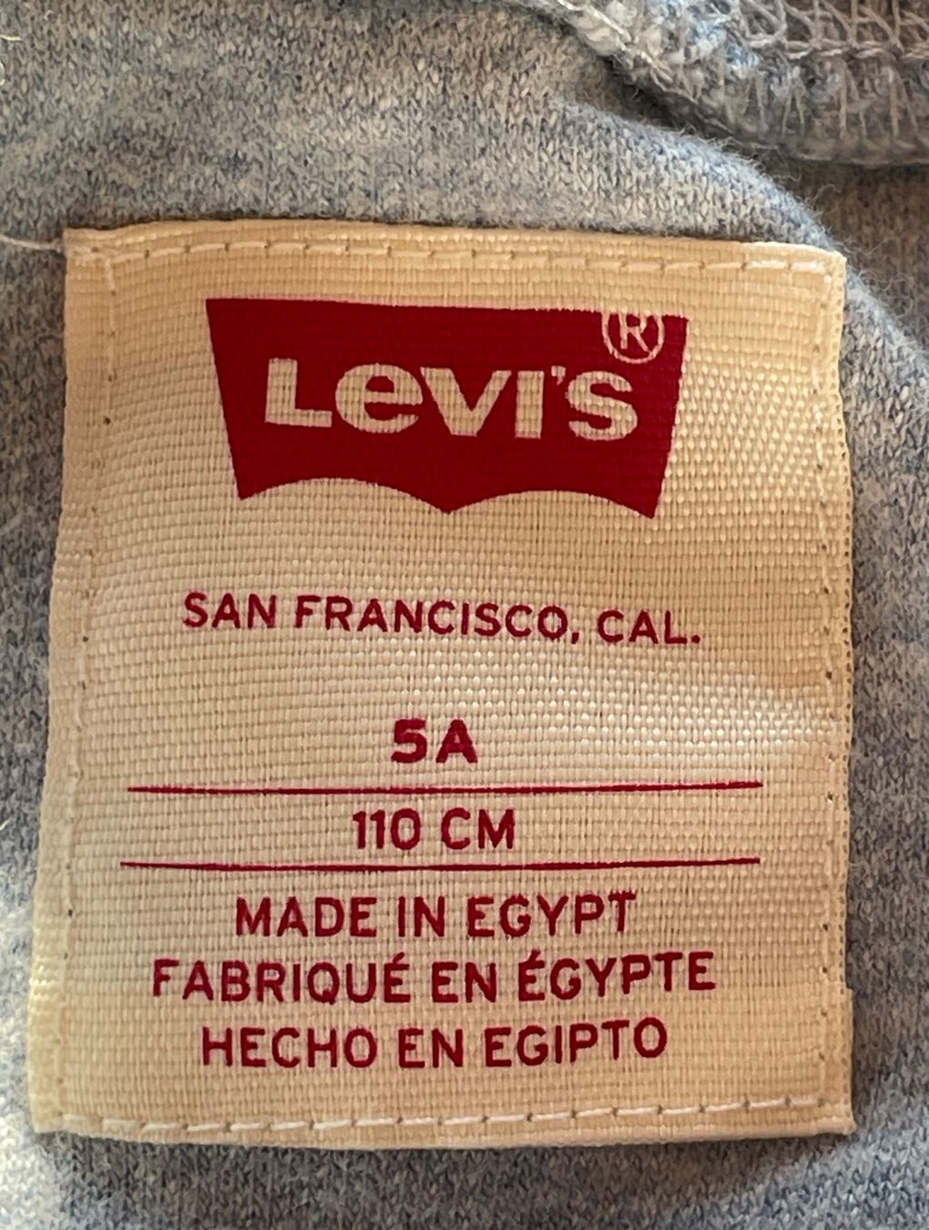 Levi's Maglioni & Felpe: Felpa in cotone Levi’s – Usato da Castel San Pietro venduto da Moregi 2