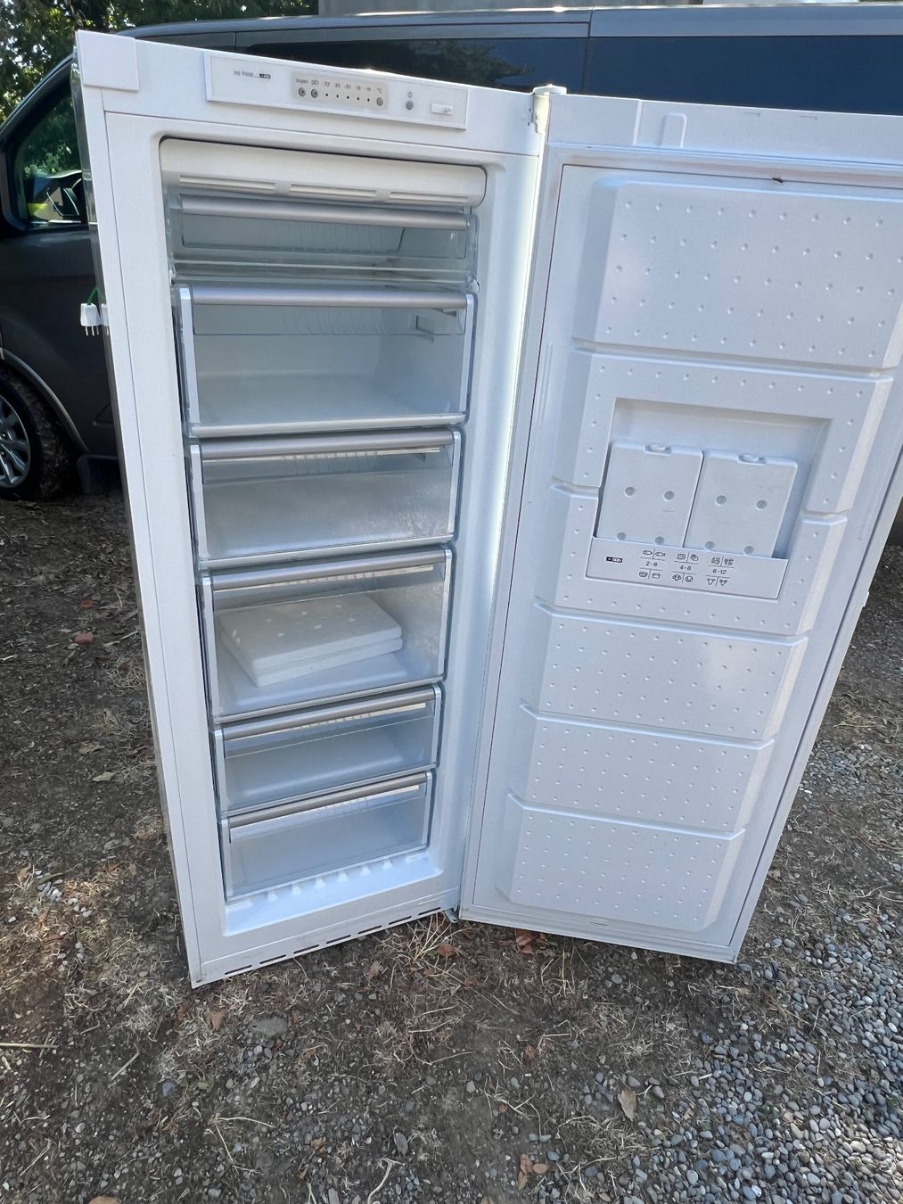 Bosch Gefrierschrank: Gefrierschrank Bosch, Nr 31 – Gebraucht aus Glattfelden von maa_qcj8 3