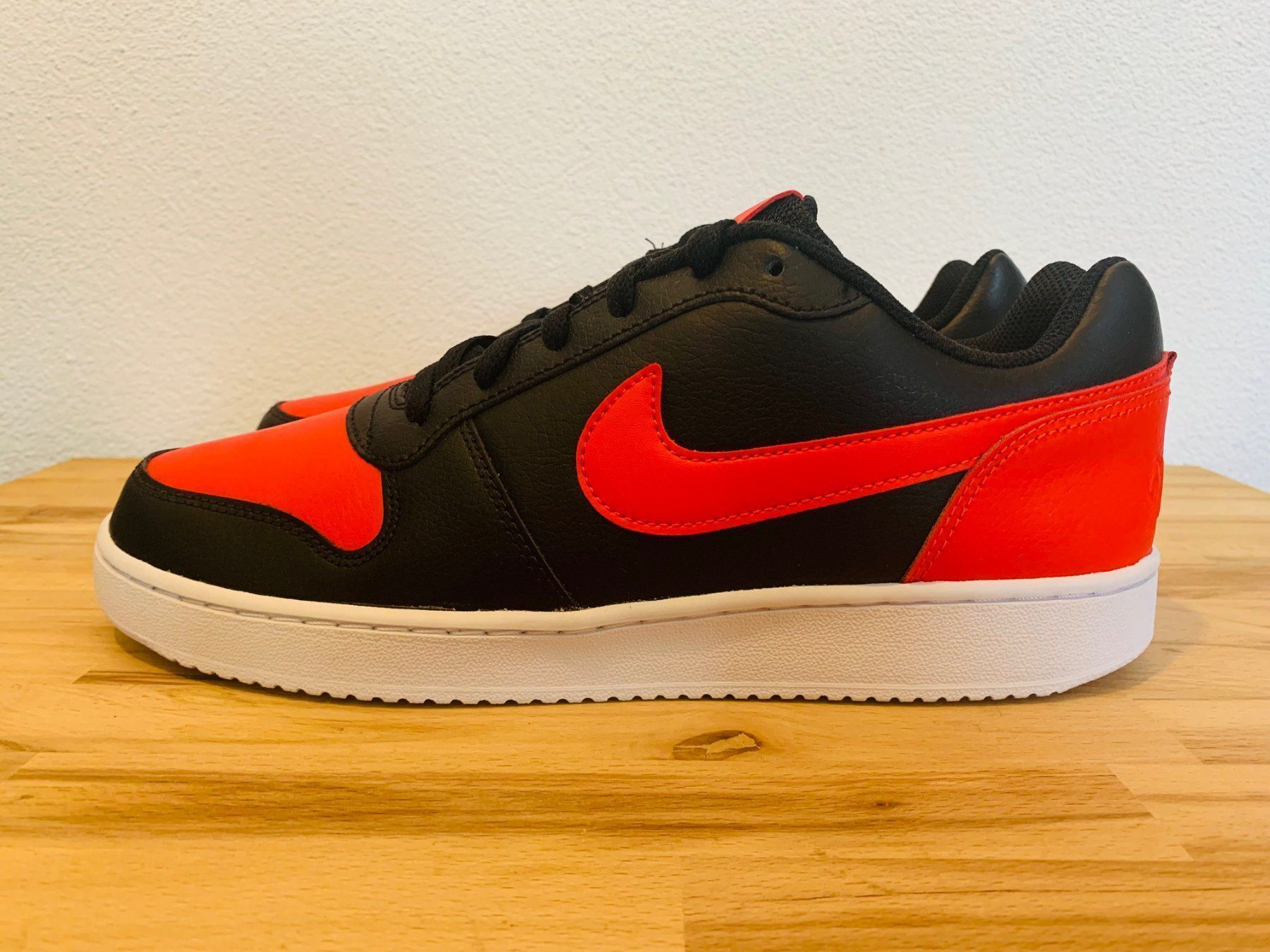 Nike Scarpe da uomo: NIKE Ebernon Low Grösse 40 mit OVP - NEU – Nuovo e nell'imballaggio originale da Soyhières venduto da Spartan117 2