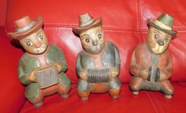 3 Katzenfiguren, Musiker, Holz, H ca. 23 cm, Handmade