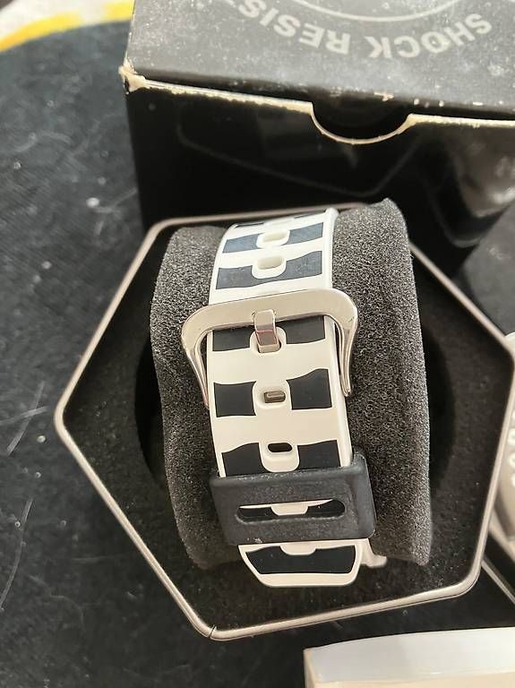 Uhren: Casio  – Neu und originalverpackt aus Chur von fer_lb8t 2