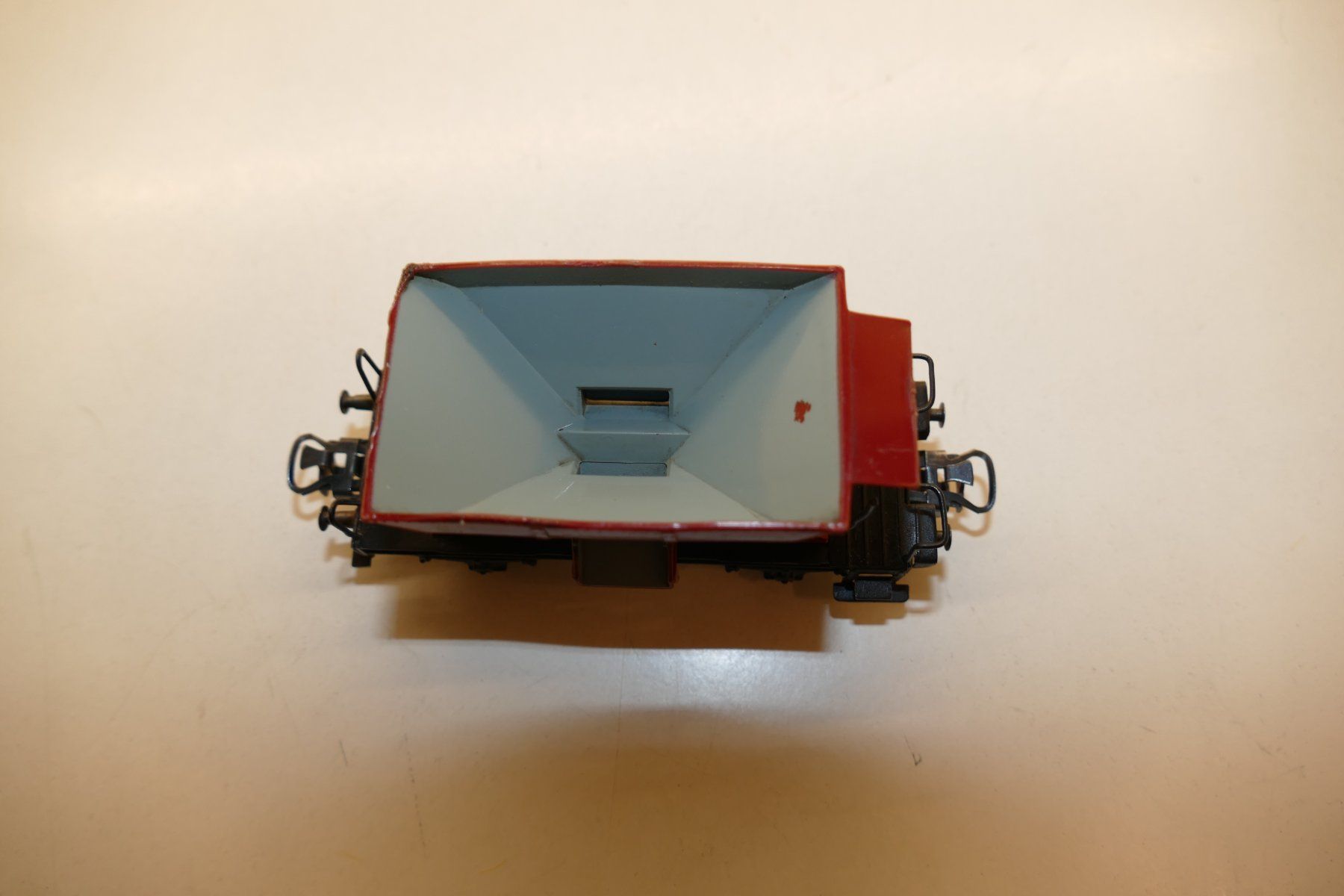 Märklin Modellini di ferrovie: Märklin H0: DB Schotterwagen – Usato da Niederhasli venduto da rail-duerst 4