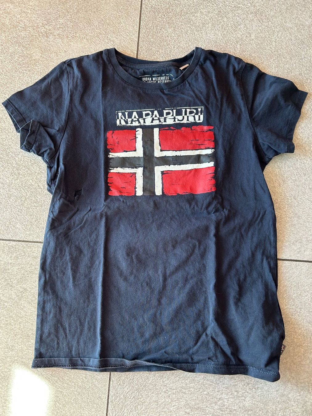 Napapijri Camicie, T-shirt & Polo: Tshirt NAPAPIJRI  gr. 140 – Usato da Arbedo venduto da nadia1973