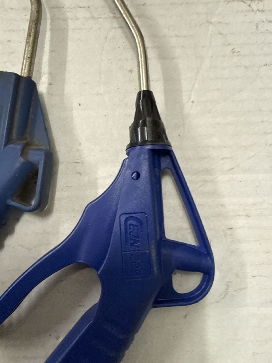 Tous les outils: 2 Druckluftpistolen – D'occasion à Meienberg par sony252 2