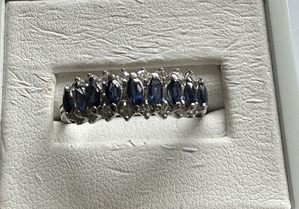 Damenring 18Karat Weissgold mit Saphiren und Brillanten 4