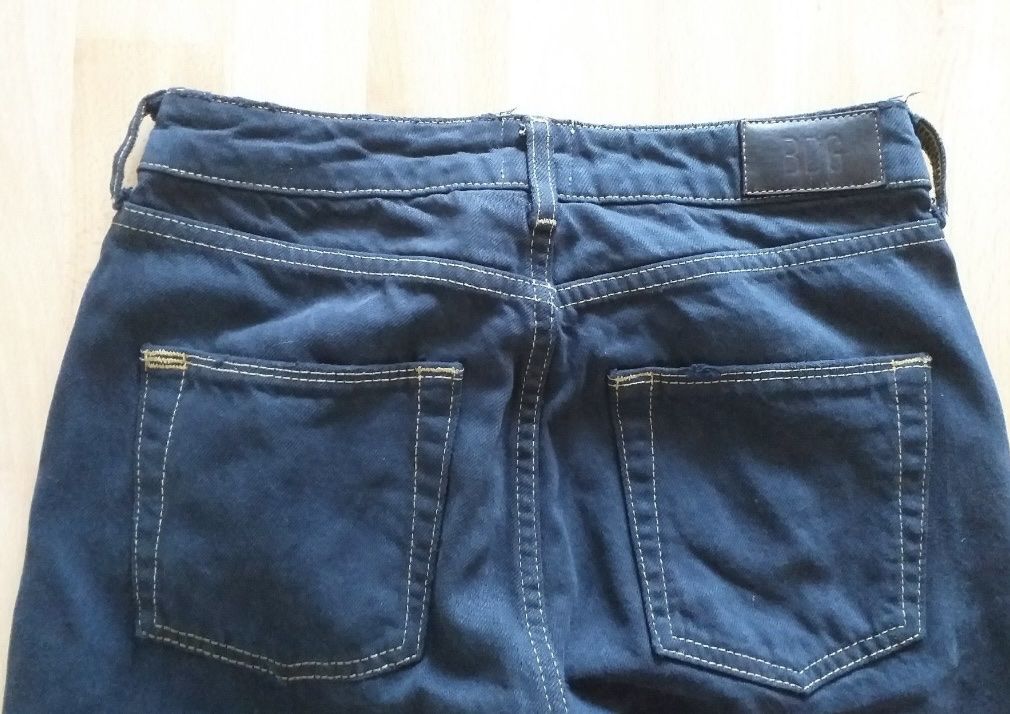 Urban Outfitters Jeans: Urban Outfitters Mom Jeans – Gebraucht aus Frauenfeld von RoseMaylie 4