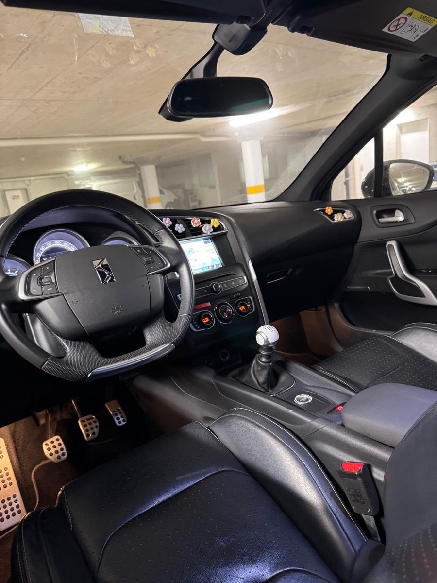 DS Automobiles Automobili: Citroën C4 DS4 1.6 THP – Usato da Steinhausen venduto da ceze1 5