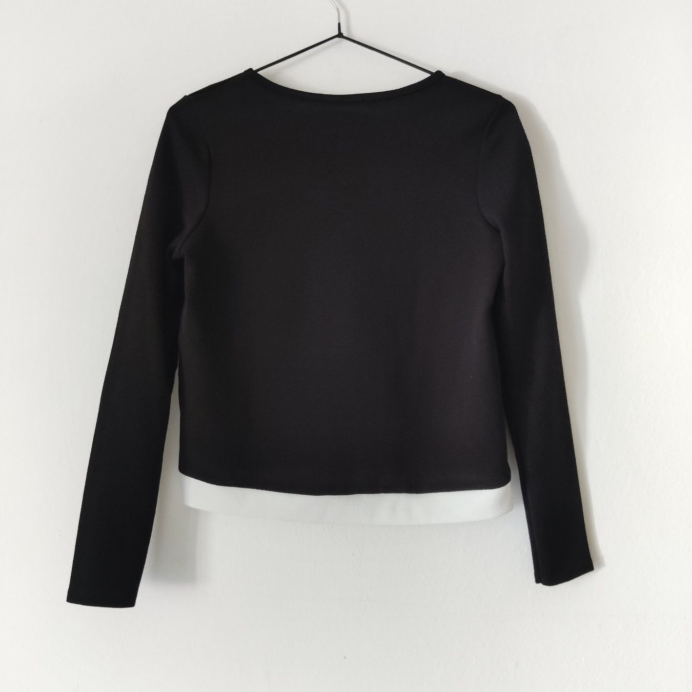 Pullover & Sweatshirts: DAISY ONLY Kurz- Pulli Bluse Shirt geometrisch schwarz Gr.S – Gebraucht aus Winterthur von Lotusherz 3