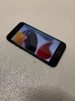 Apple iPhone 7, 128GB Schwarz – Akku 61 %