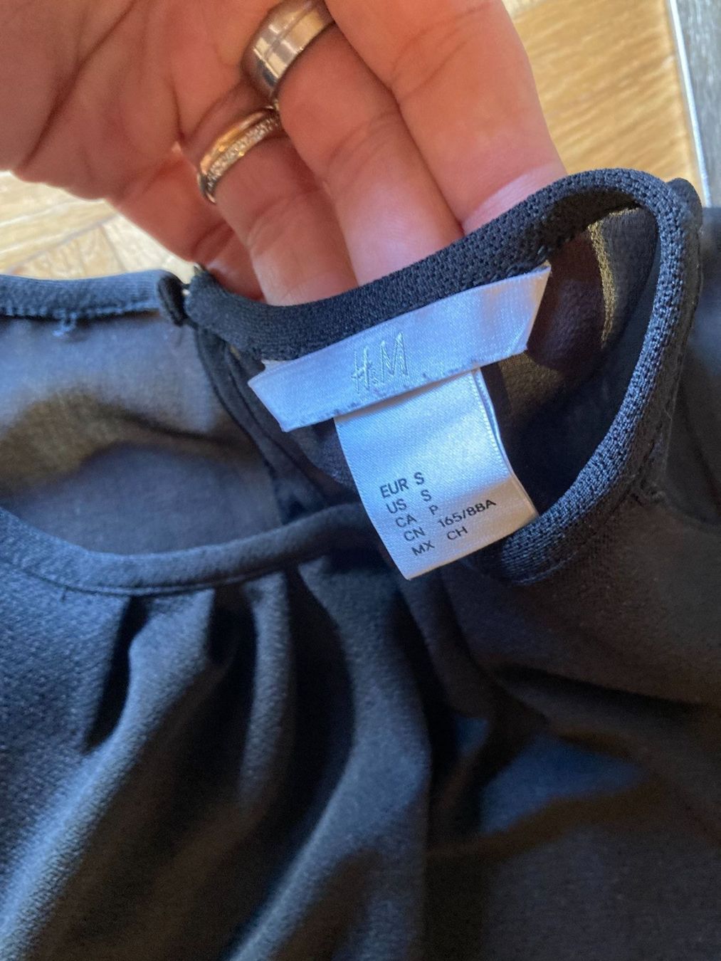Lots de vêtements: Kleiderpaket – D'occasion à Balsthal par dasesaro 3