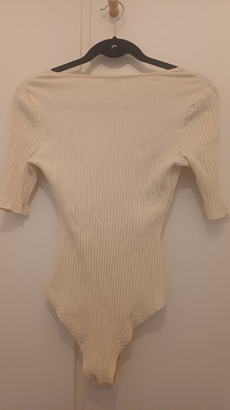Top: body Ysé – Nuovo (secondo la descrizione) da Vevey venduto da Veveybien 4