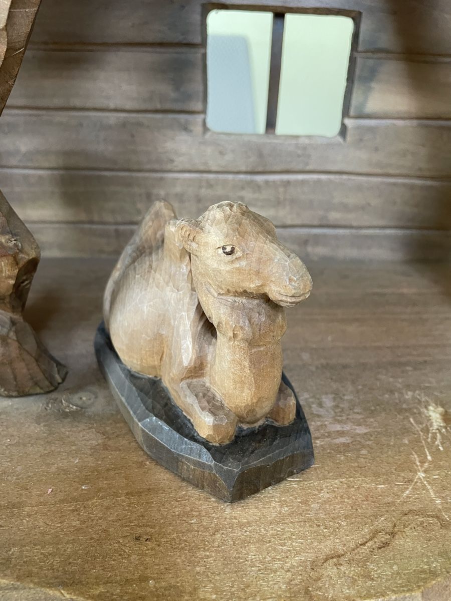 Figuren: Kamel liegend E. Thomann Brienz – Gebraucht aus Flawil von Naphtali 1