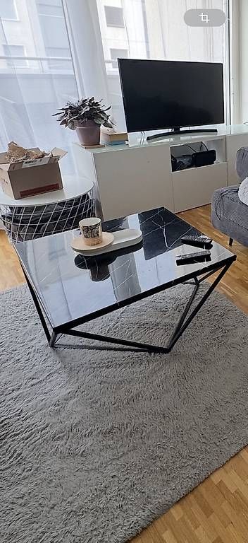 Tische: Table basse très design noir effet marbre – Gebraucht aus Genève von Rubenpinto 1