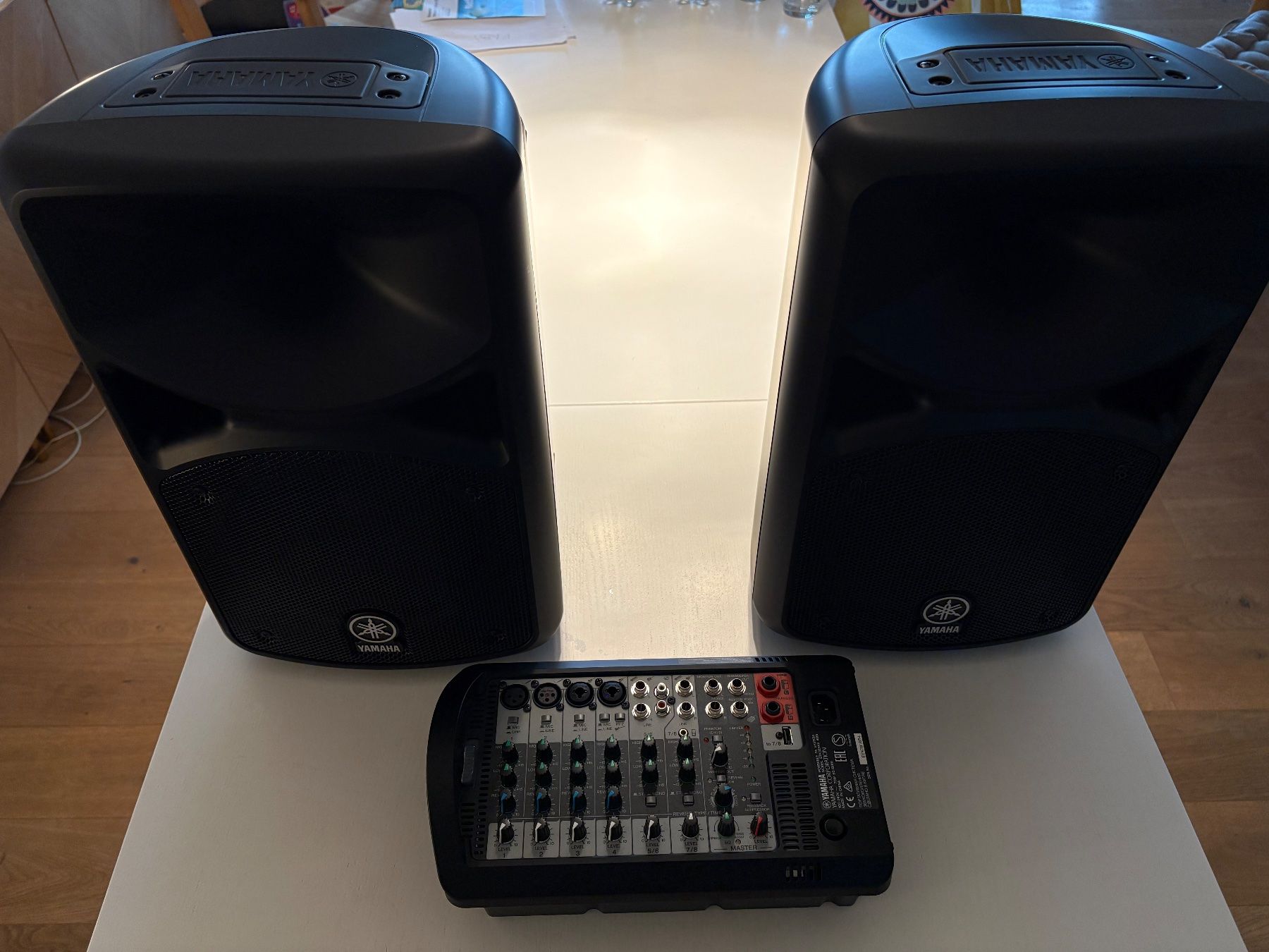 Elegantes Yamaha Stagepas 400i Fotossarah6307