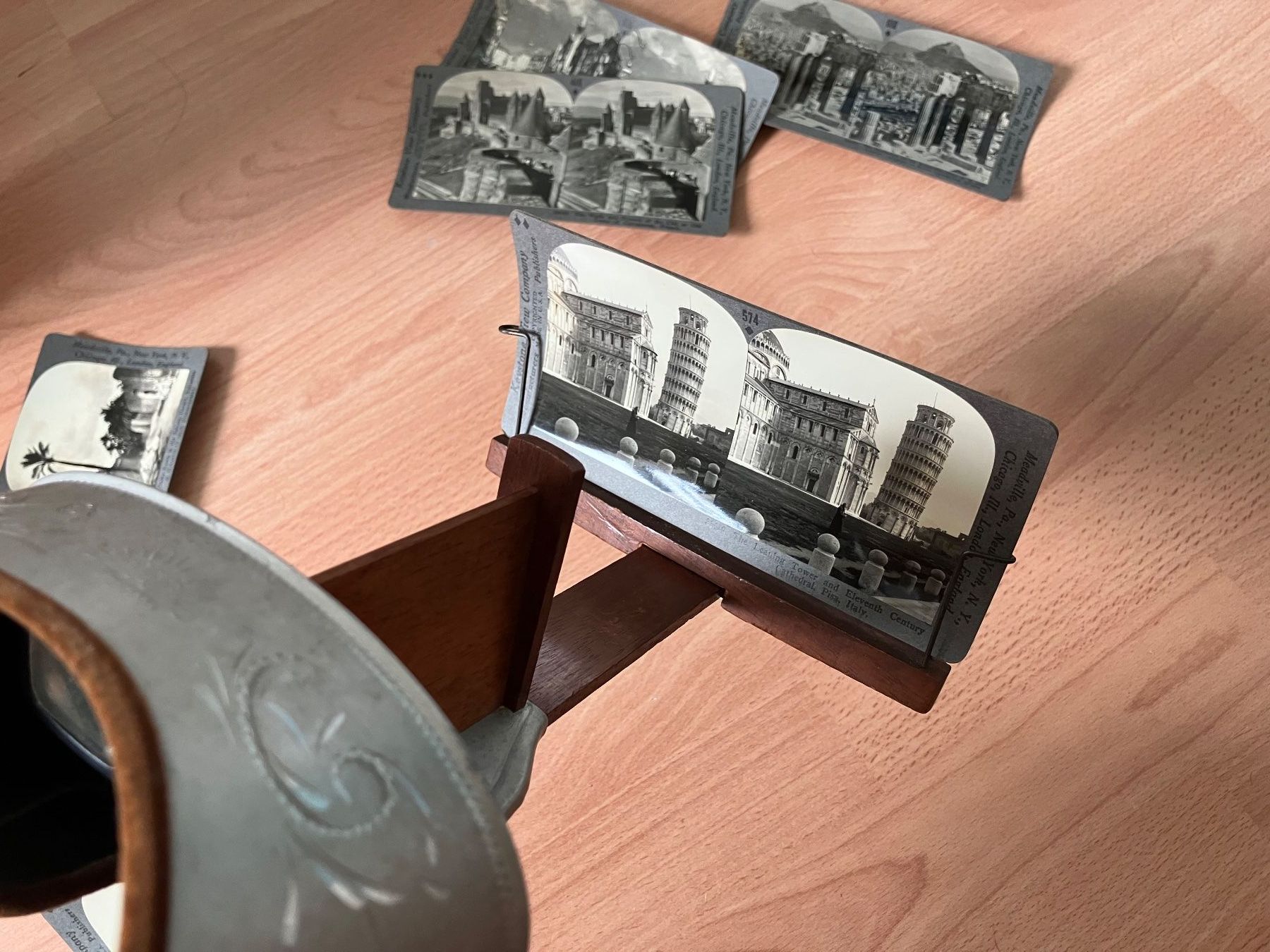Poster & Bilder: Antique Stereo Viewer + Cards Nice! – Gebraucht aus Zürich von Classic_Collection_Zurich 4