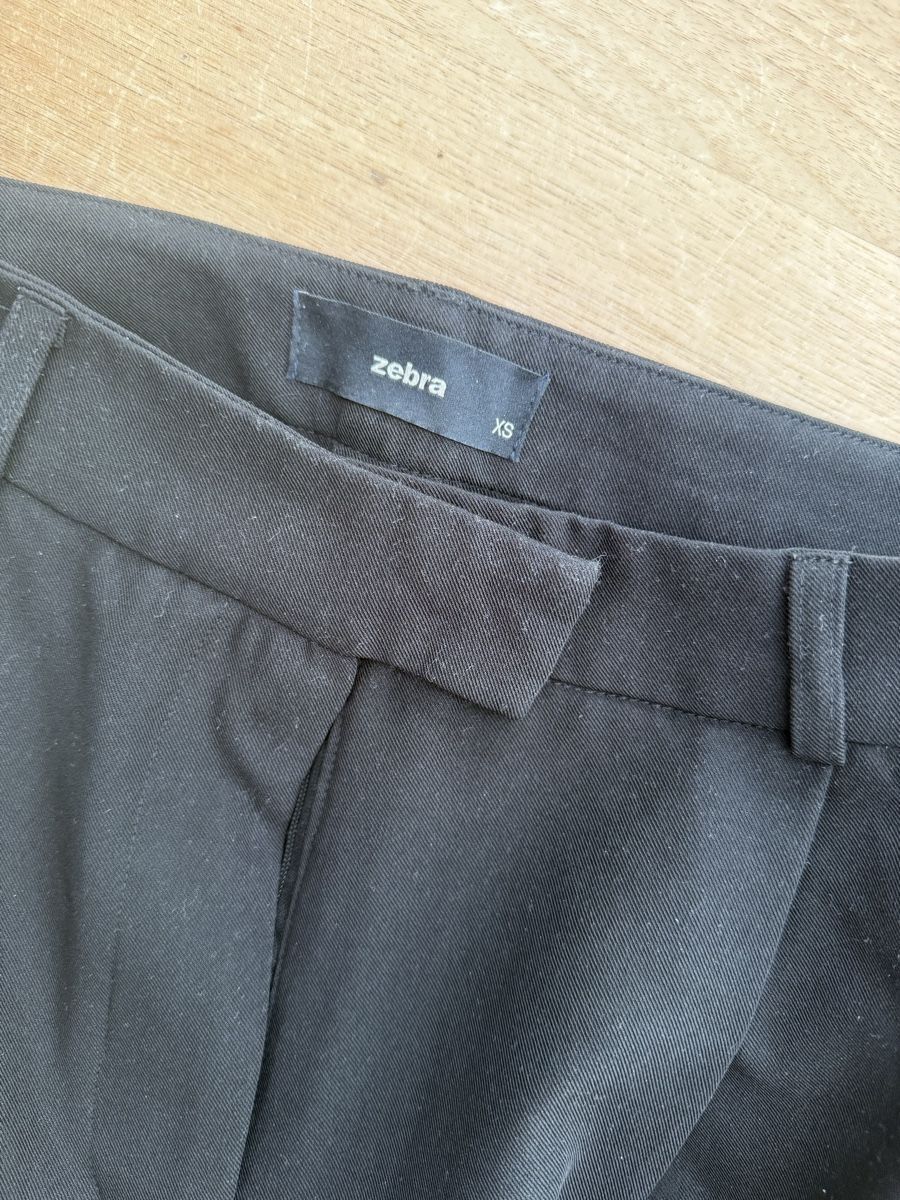 Pantaloni: Hose – Usato da visp venduto da Kmemo1 1