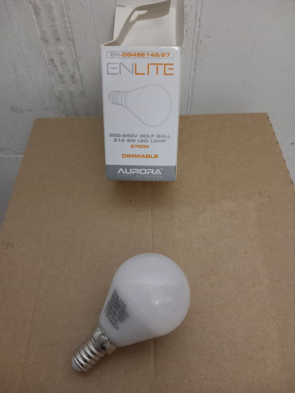 Lampade: LED Lampe E14 5W 2700K dimmbar – Nuovo e nell'imballaggio originale da Thun venduto da Beroshop
