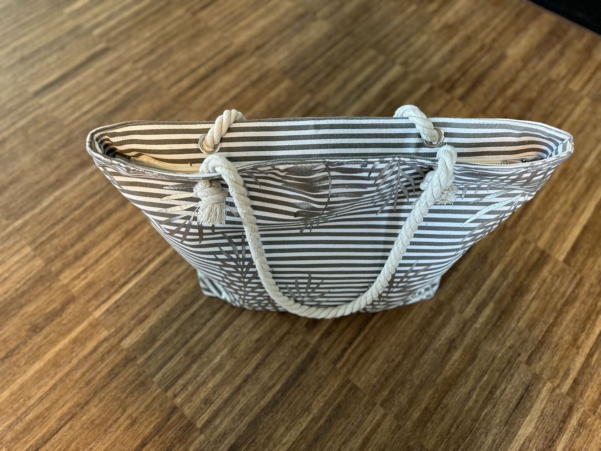 Borse da donna: Strandtasche  – Usato da Jona venduto da Laerrybaerry 4