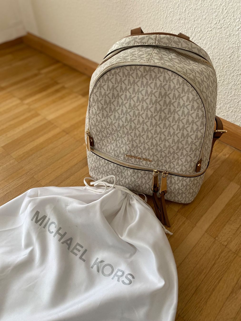 Michael Kors Zaini: Michael Kors Rucksack "Rhea" – Nuovo (secondo la descrizione) da Aesch BL venduto da Gamazoru 1