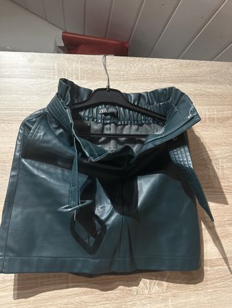 Zara Lederrock grün Paperbag Gr. XS