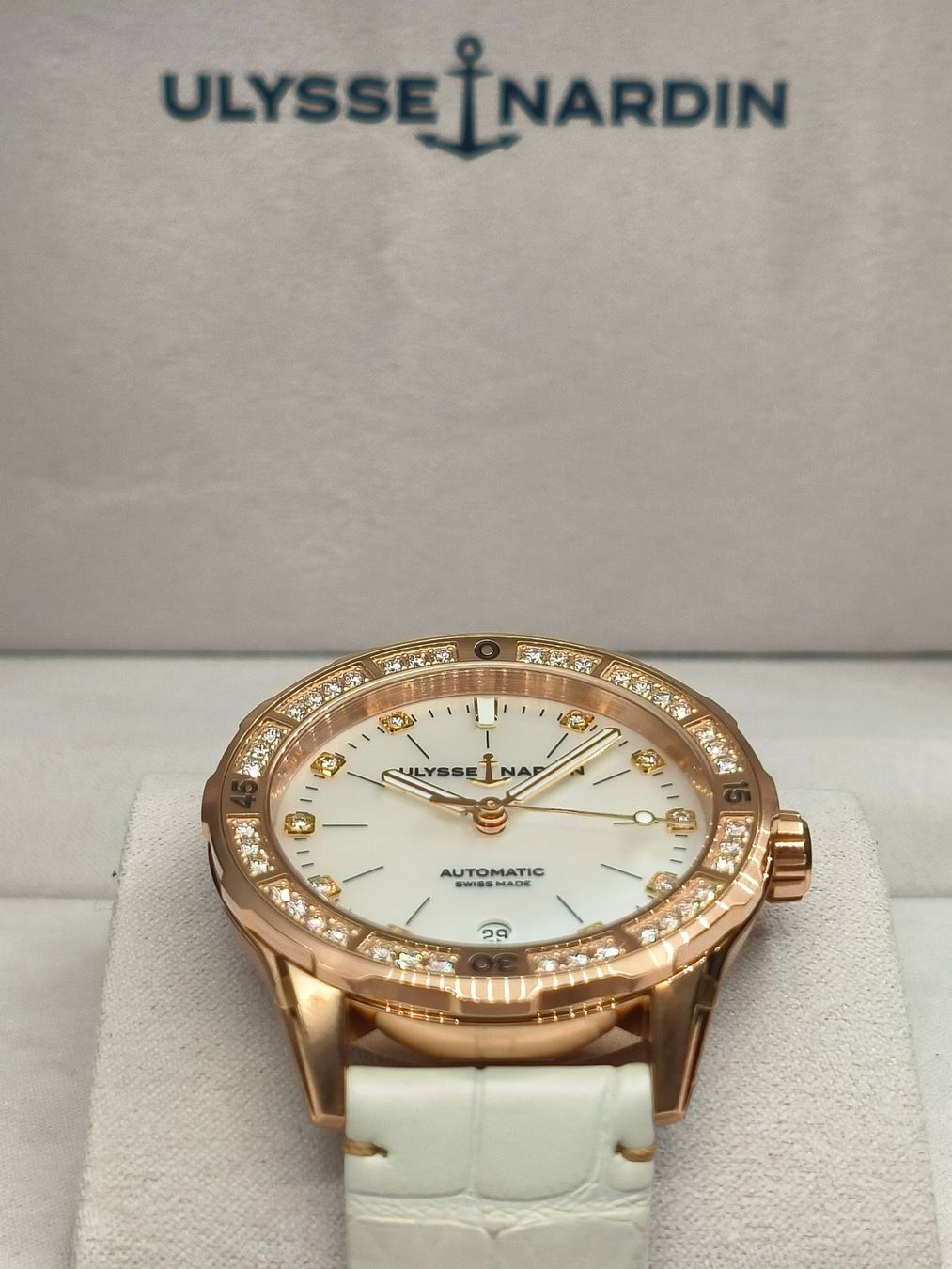 Ulysse Nardin Uhren: Ulysse Nardin – Neu und originalverpackt aus La Chaux-de-Fonds von curtitswisswatches 6