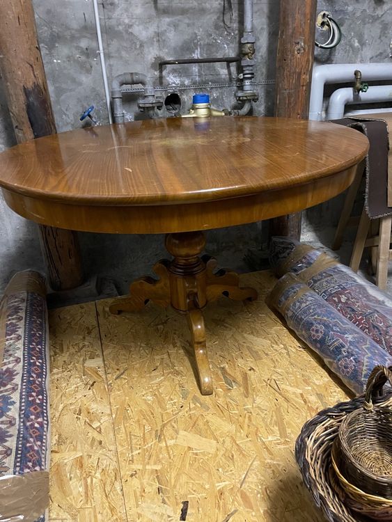 Holztisch, rund, antik, klappbar (Gebraucht) in Pfäffikon ZH für CHF 60 ...