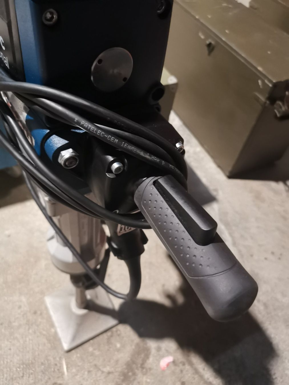 Bosch Trapani: Bosch gsh27 Professional Fabrikneu – Nuovo e nell'imballaggio originale da Zürich venduto da adi0111 1