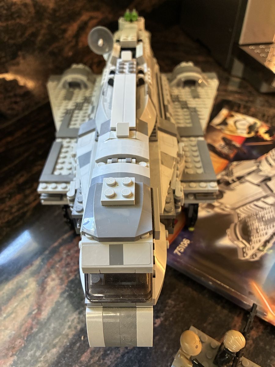 Lego Giocattoli: LEGO Imperial Assault Carrier 75106 – Usato da sargans venduto da Angamar