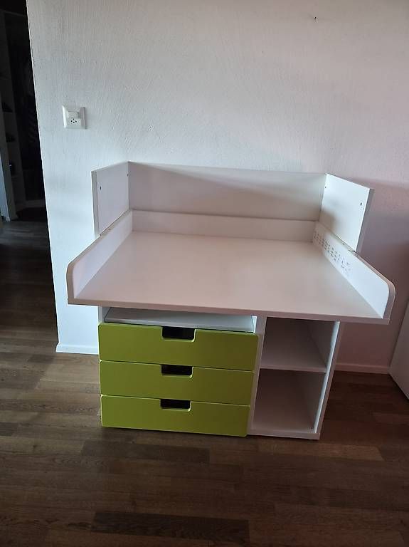 Scrivanie: Kinderpult von Ikea – Usato da Dozwil venduto da bienemaya012 1