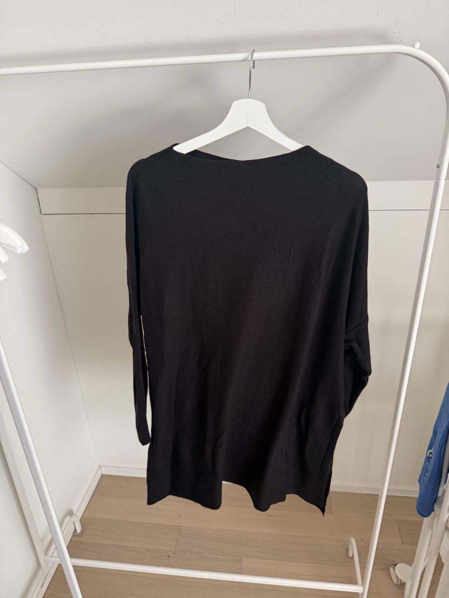 Maglioni & Felpe: Schwarzer Strickpullover - ideal für den Herbst! – Usato da Weisslingen venduto da Oppa80