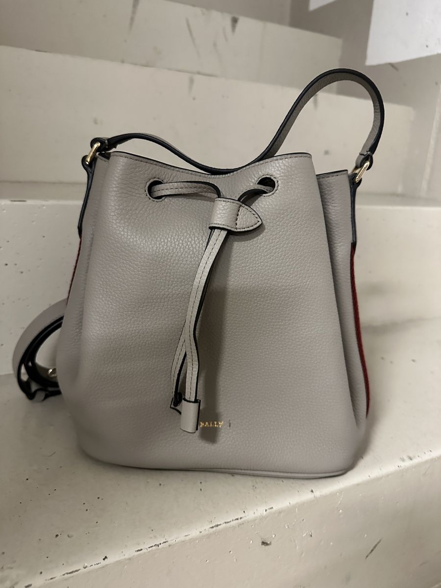 Bally Borse da donna: Bally bag – Nuovo (secondo la descrizione) da Niederlenz venduto da bul_m9x7 2