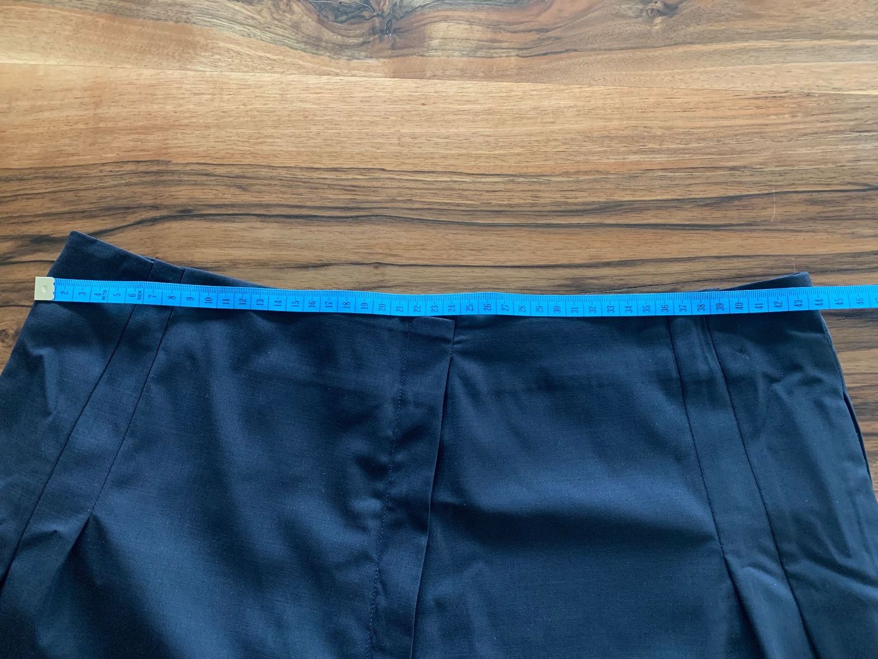 Pantaloni: Bermuda 40, Maria Van Rensen – Usato da Lenzburg venduto da dbr_hf8w 5
