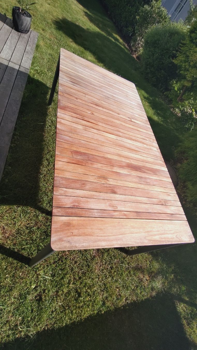 Livique Tische: Gartentisch Teakholz – Gebraucht aus Stäfa von Dreamer77 2
