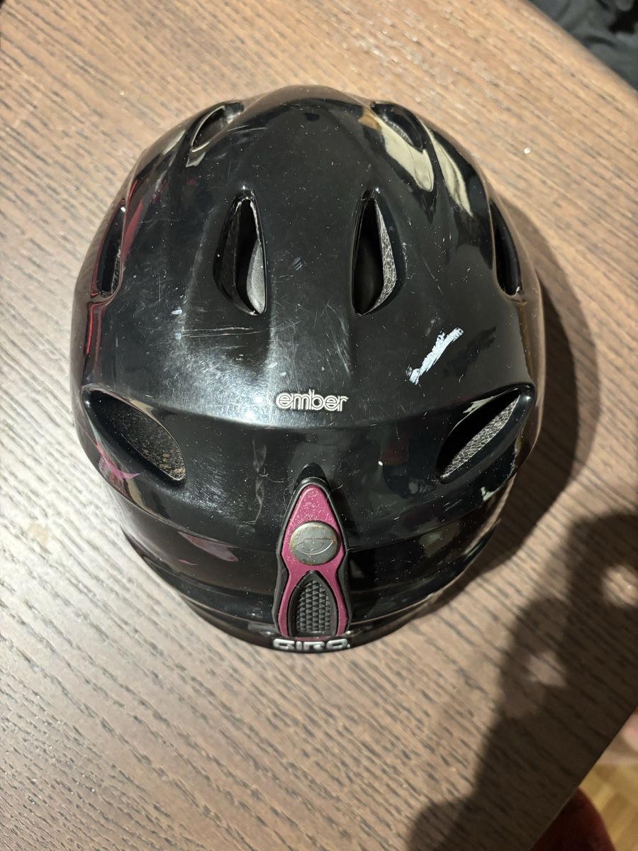 Giro Caschi: Giro Skihelm – Usato da Zürich venduto da Nolwenn_dpr 2