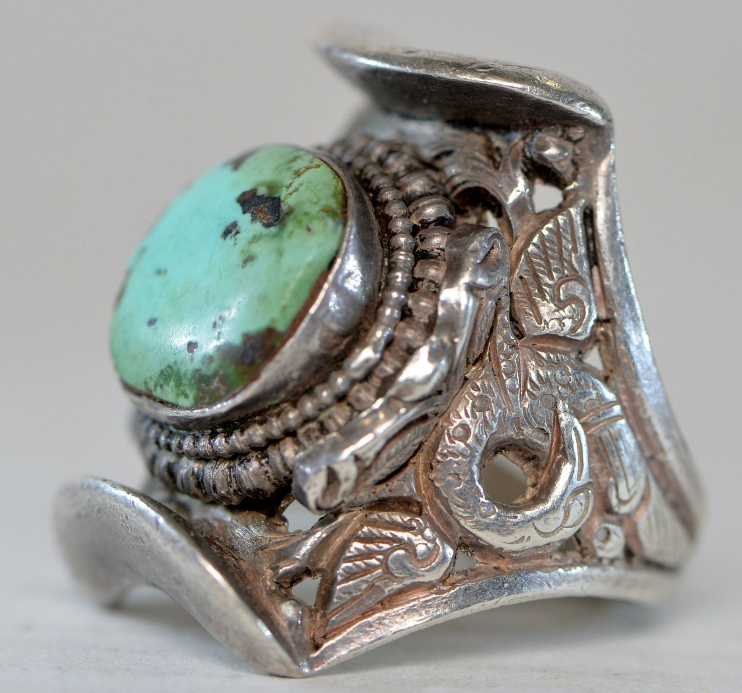 Ringe: Ancienne bague – Gebraucht aus Neuchâtel von Neuchatel 1