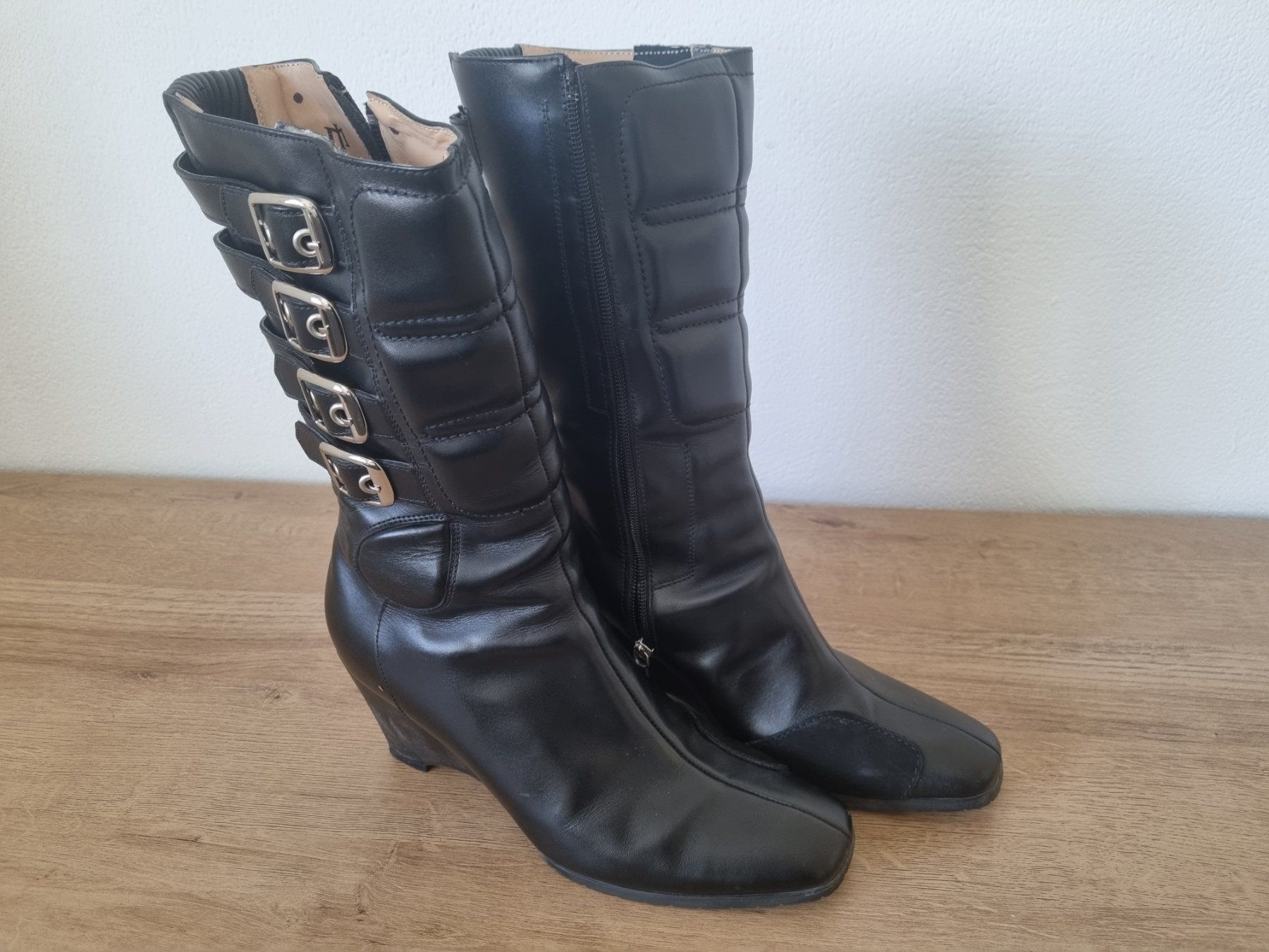 Scarpe da donna: Motorradstiefel - Icon Bombshell Boots – Grösse 40 – Usato da Bremgarten AG venduto da Cecile.Vigneron