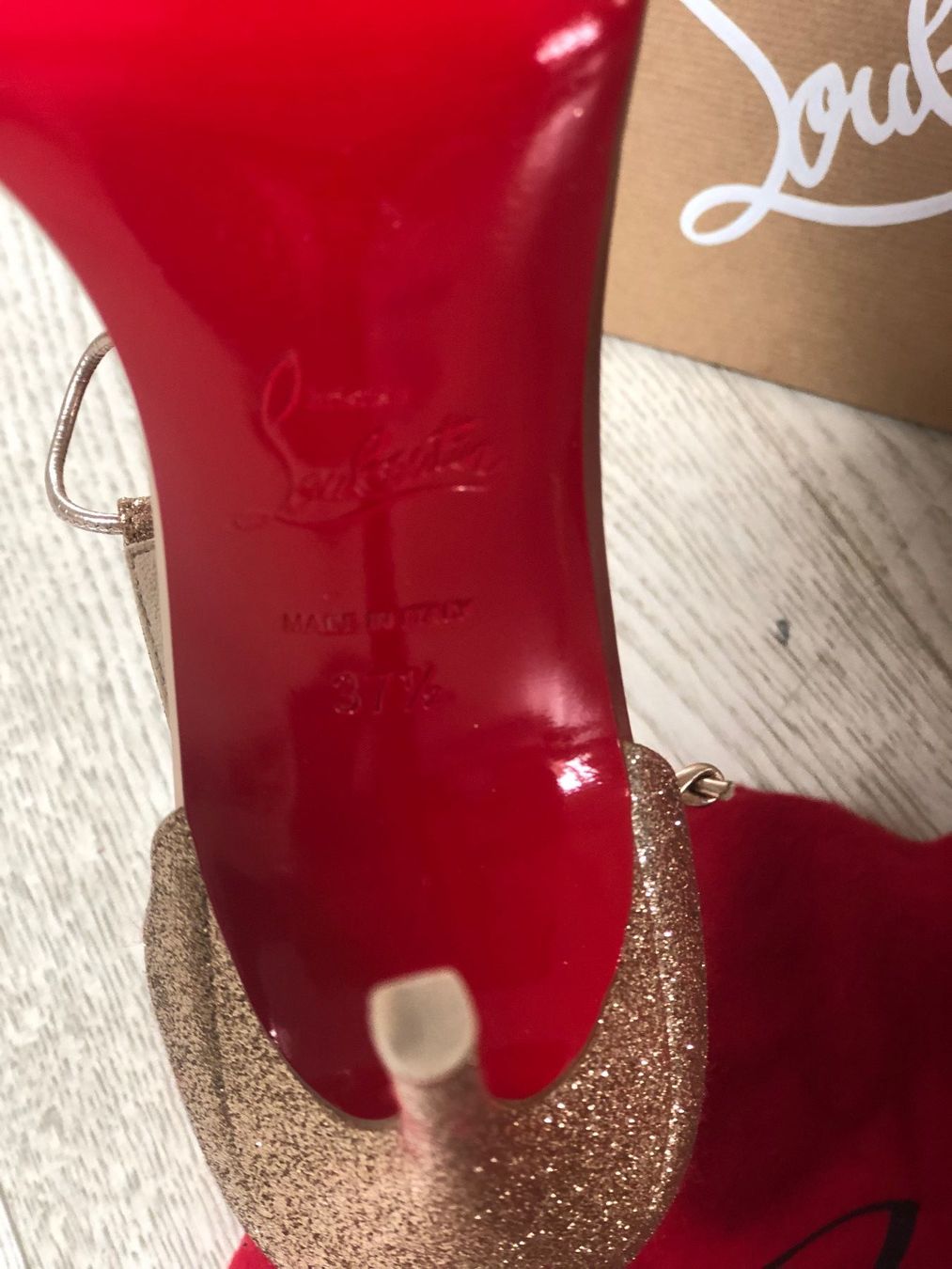 Christian Louboutin Scarpe da donna: Christian Laboutini Pumps, Gr. 37.5 – Nuovo (secondo la descrizione) da Unterägeri venduto da Lerchemeerenge 6