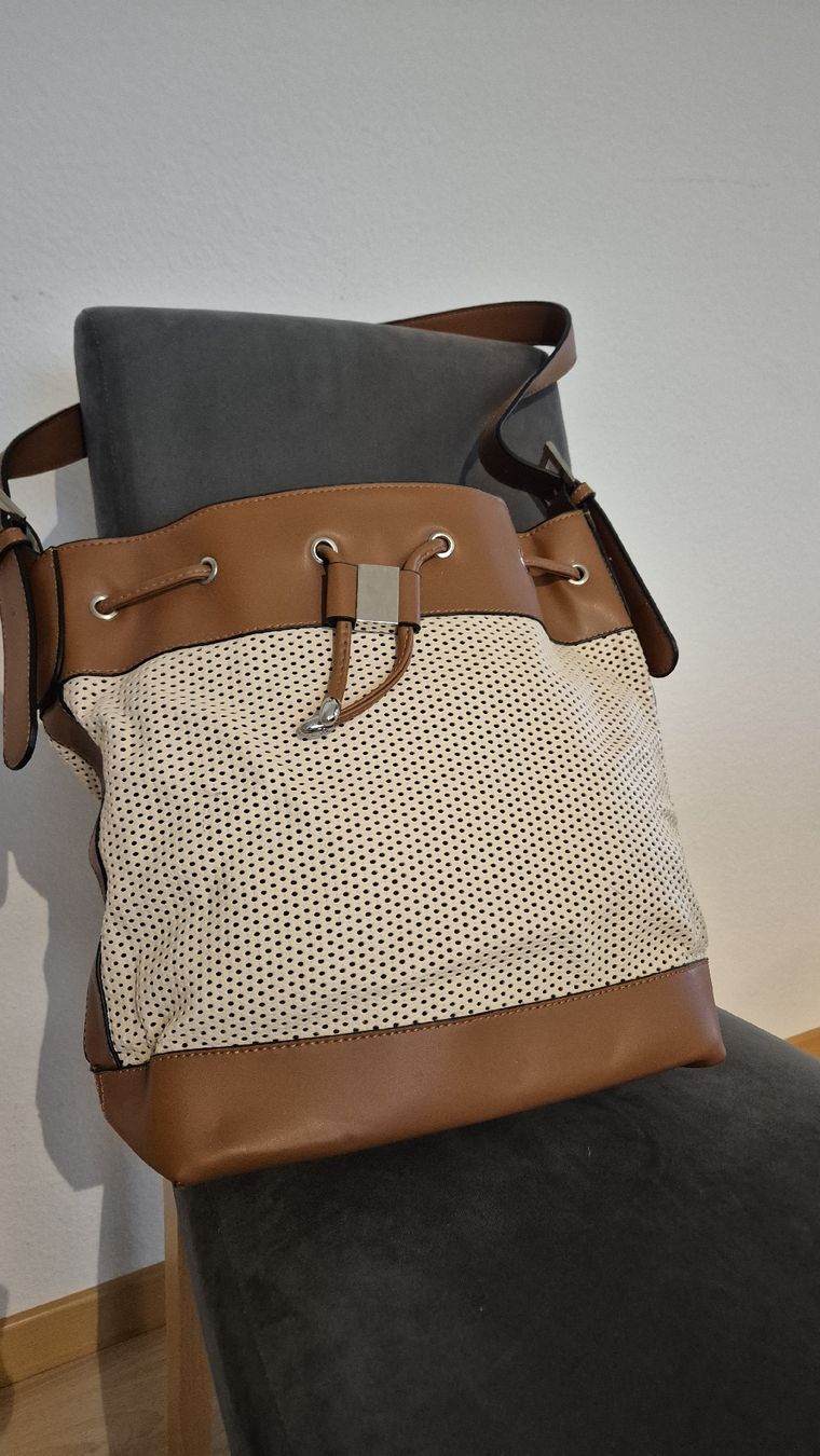 Taschen für Damen: Tasche braun/beidge – Neu (gemäss Beschreibung) aus Schnottwil von mad_kxg2