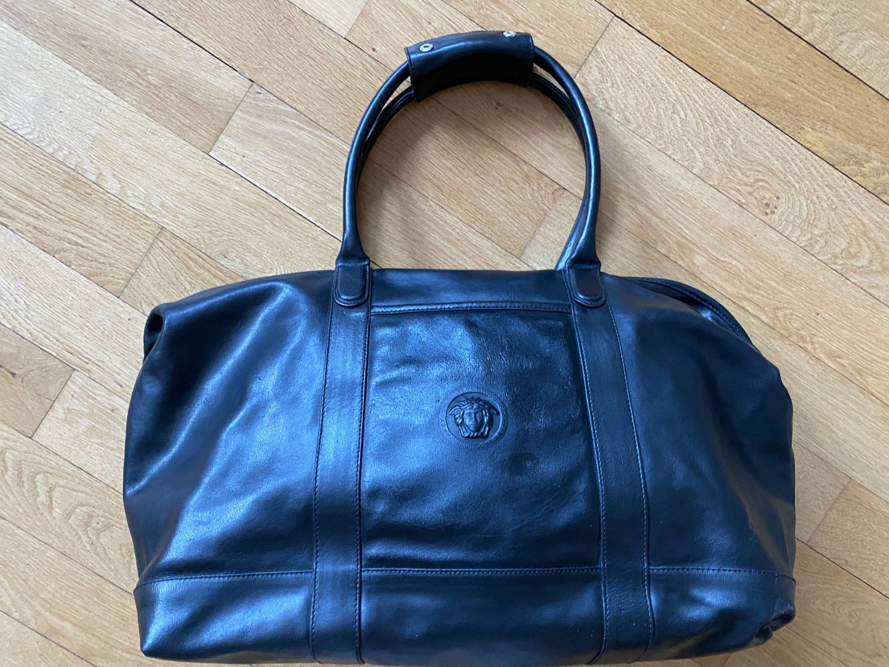 Versace Taschen für Damen: Versace Shopper /Leder – Gebraucht aus Zürich von leo0105
