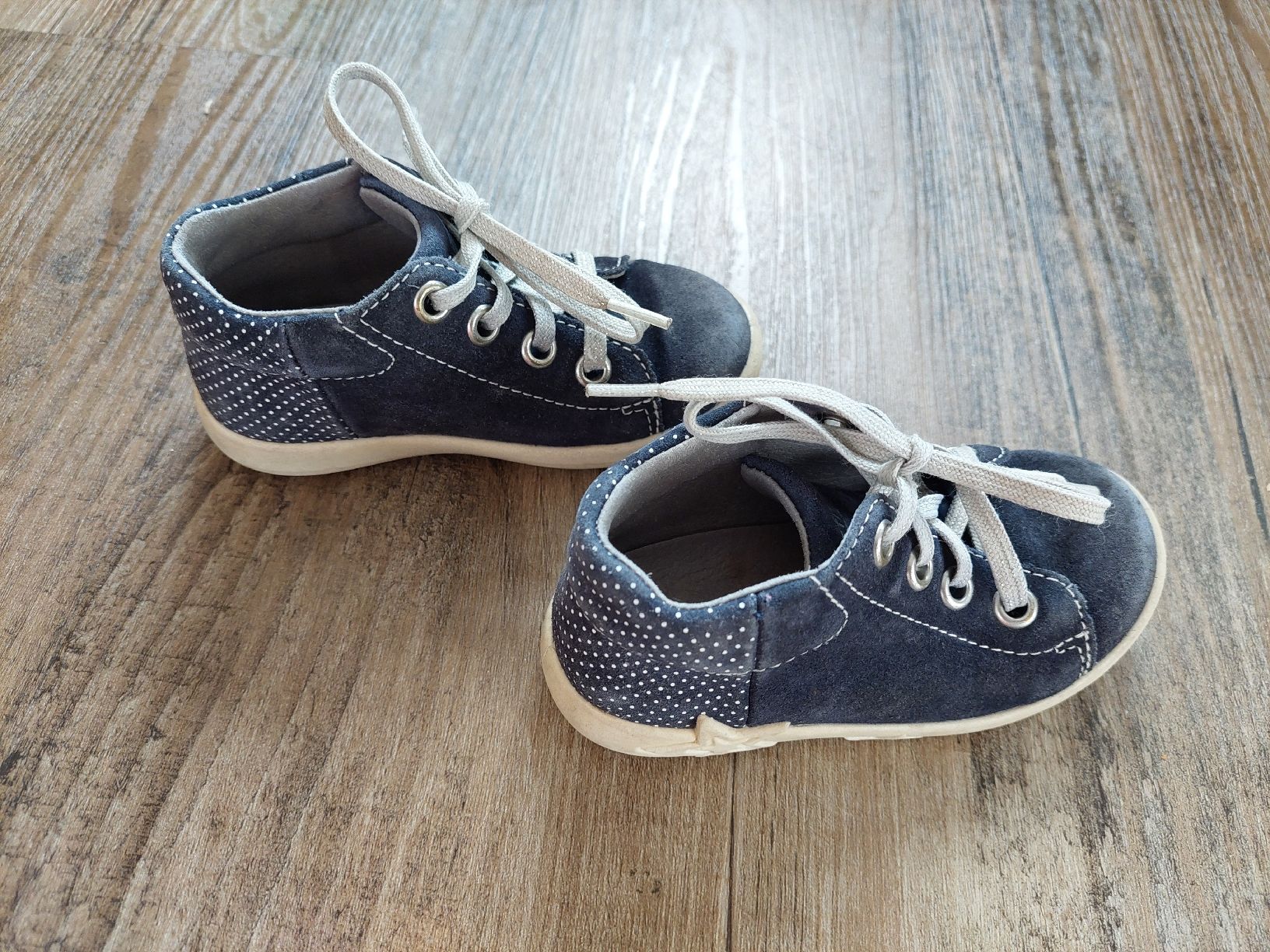 Chaussures garçon: Superfit Schuhe 22 – D'occasion à Aeschi b. Spiez par Corin1234 1