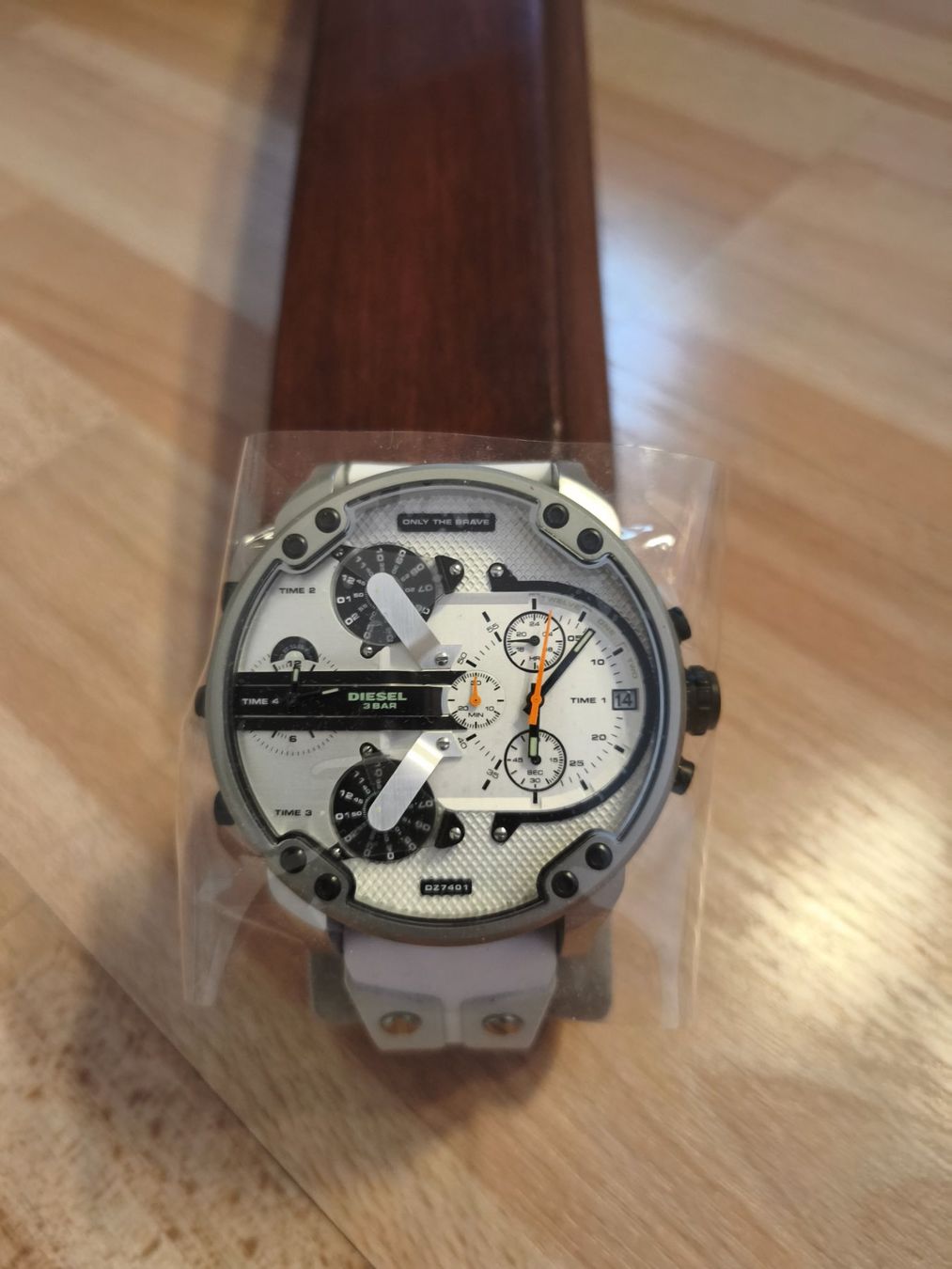 Diesel Orologi: Diesel Uhr Mr. Daddy - neu!!! – Usato da Glarus venduto da yzu_8p5f 2