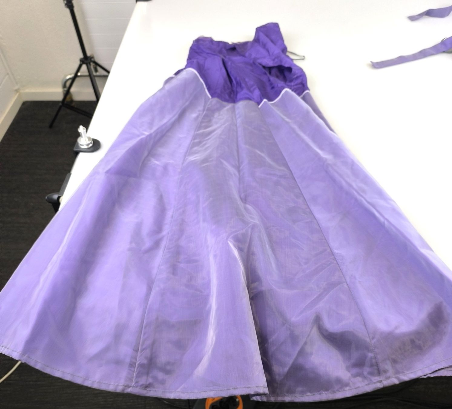 Vestiti: Opernhaus Theaterkleid – Usato da Rüti ZH venduto da Restwert_Rueti_ZH 3