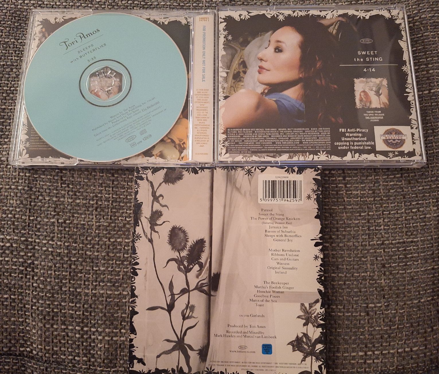 CD: Tori Amos The Beekeeper Pack 3 CDs – Usato da Luzern venduto da thomarco 1