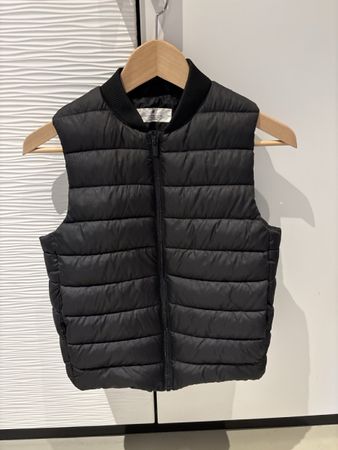 Gilet schwarz Grösse 134/140 wie neu