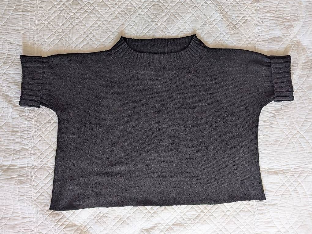 Lotti di vestiti: Kombi / Kasten-Pullover mit Shirt – Usato da Langenthal venduto da pwn_j7rz 1