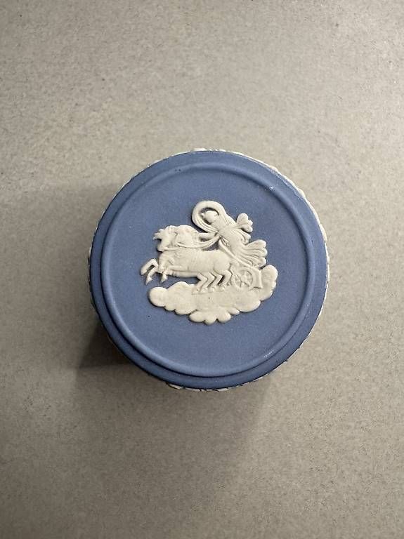 Tutte le decorazioni: Wedgwood  – Usato da Parpan venduto da pba_x87s 1