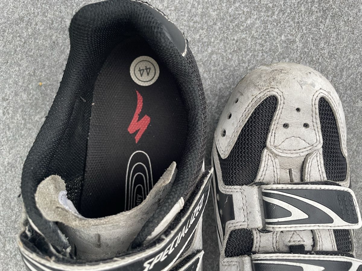 Specialized Chaussures hommes: Chaussures velo SPECIALIZED Gr 44 – D'occasion à Blonay par Joye 1