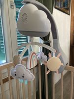 Fisher-Price Babybett Regenbogen-Mobile und Spieluhr