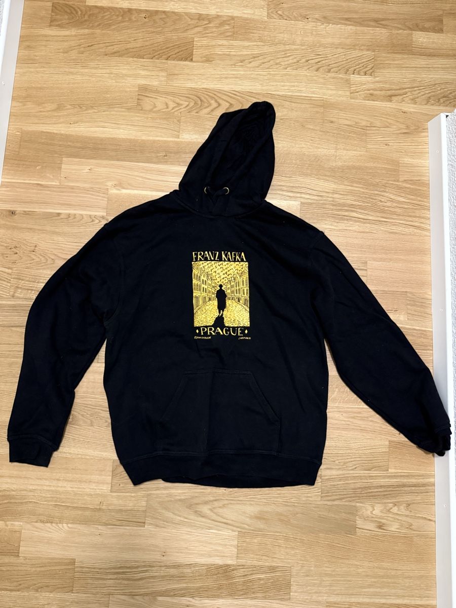 Pullover & Sweatshirts: Kapuzenpulli „Prague“ M – Gebraucht aus Rain von vsekruto