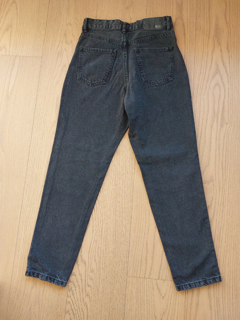 Jeans: Jeans noir newyorker xs – Gebraucht aus Delémont von Petitlutin 1